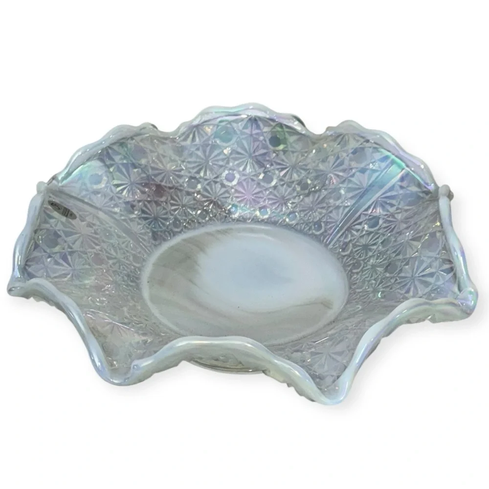 Fenton Daisy & Button French Crimped Round Bowl‎ 10.5